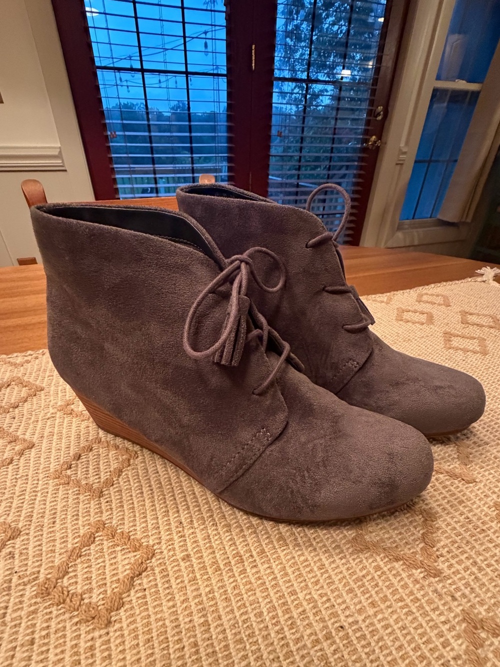 Dr. Scholl's Dakota Wedge Ankle Boots size 8.5